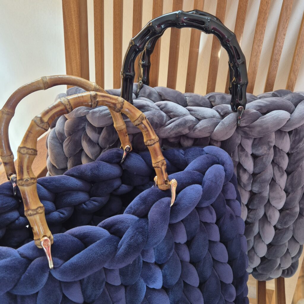 Création Sacs en grosses mailles crochet